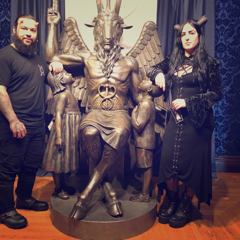 Meet your Posher, Simone